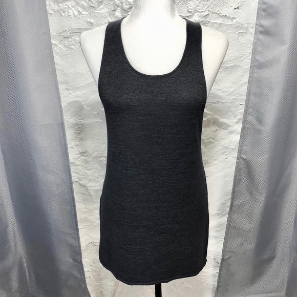 Aritzia Wilfred Free Tank